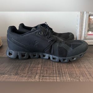 Black QC women tennis shoes